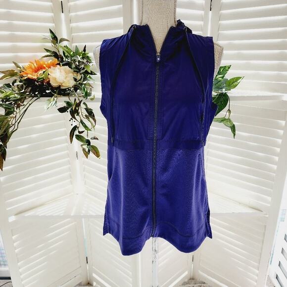 IZOD SLEEVELESS HOODED JACKET WITH POCKETS SIZE SMALL - Picture 1 of 7